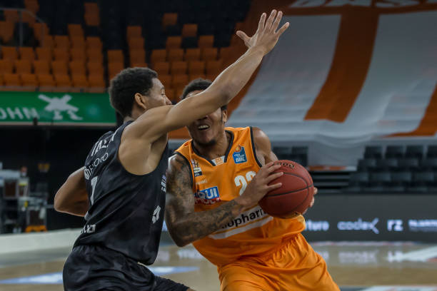 他的侵略性 他的侵略性